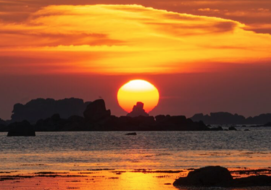 COUCHER DE SOLEIL & BBQ, VENDREDI 26 juin 18h.